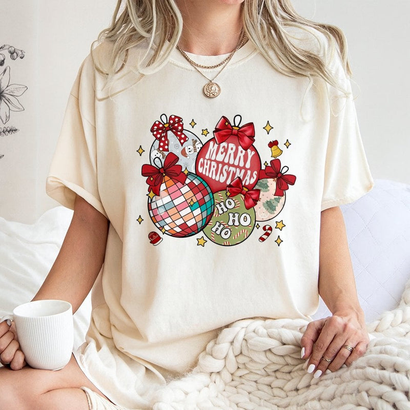 Coquette Bow Holiday Graphic Tee, Retro Christmas Ornaments T-Shirt, Vintage Xmas Tree Decor Shirt, Trendy Festive Holiday Top for Women