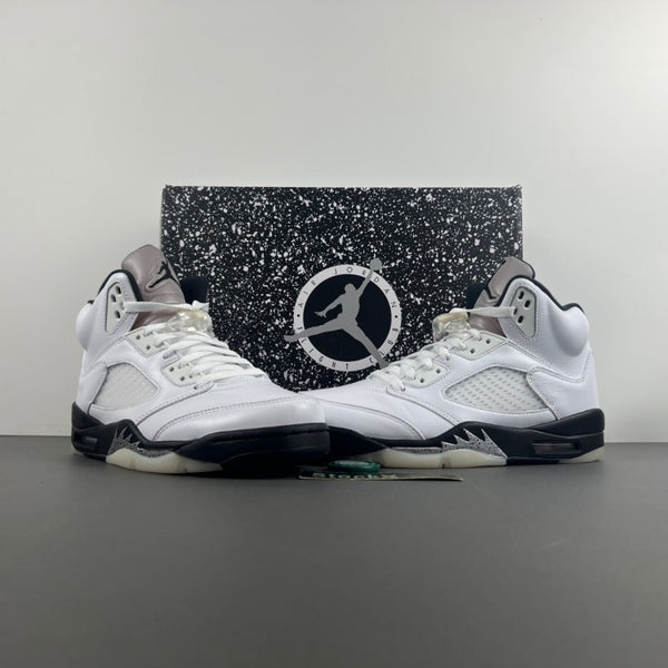 Low Top Sneakers, White Gray Colorway, Lace Up Design, Casual Gift for Sneaker Fans