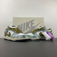 Low Top Sneakers, White Green Colorway, Lace Up Design, Casual Gift for Sneaker Fans