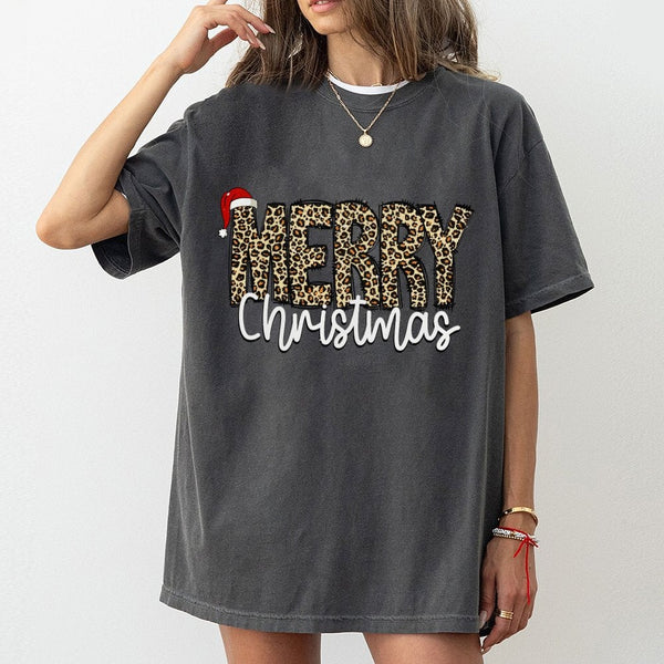 Retro Cheetah Print Holiday Graphic Tee, Merry Christmas Leopard T-Shirt, Festive Xmas Shirt, Adorable Winter Family Graphic 