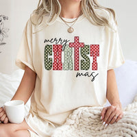 Christian Merry Christmas T-Shirt, Checkered Cross Christmas Shirt, Religious Holiday Graphic Tee, Retro Faith Christmas Shirt, Xmas Present