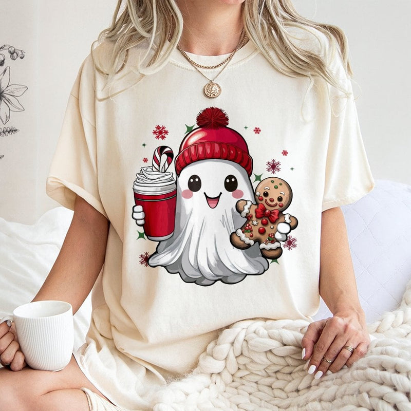 Gingerbread Man Holiday Tee, Adorable Christmas Ghost T-Shirt, Spooky Xmas Graphic Shirt, Retro Winter Holiday T-Shirt, Festive Present for Women
