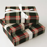 Traditional Tartan Gift Wrap, Christmas Plaid Wrapping Paper, Green and Red Holiday Wrapping Paper, Classic Festive Wrapping Paper Roll