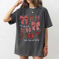 Festive Holly Pattern Graphic Tee, Christmas Bows T-Shirt, Adorable Coquette Xmas Shirt, Retro Holiday Aesthetic Top, Present for Her