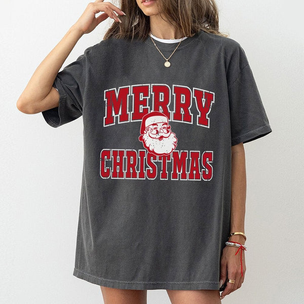 Retro Vintage Santa Graphic Tee, Merry Christmas Santa T-Shirt, Festive Holiday Season T-Shirt, Adorable Vintage Santa Christ