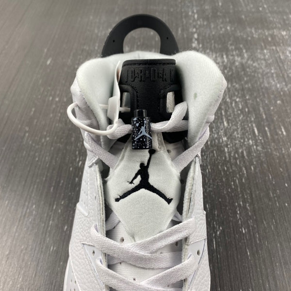 Sneakers, White Blue Colorway, Lace Up Design, Casual Gift for Sneaker Fans