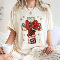 Religious Holiday Cross Shirt, Patchwork Christmas Cross T-Shirt, Christian Faith Christmas Tee, Retro Quilt Graphic T-Shirt, Xmas Present