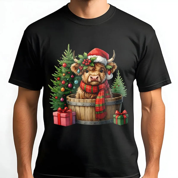 Santa Hat Baby Cow T-Shirt, Highland Cow Christmas Shirt, Festive Farmhouse Graphic Tee, Adorable Holiday Animal Lover T-Shir