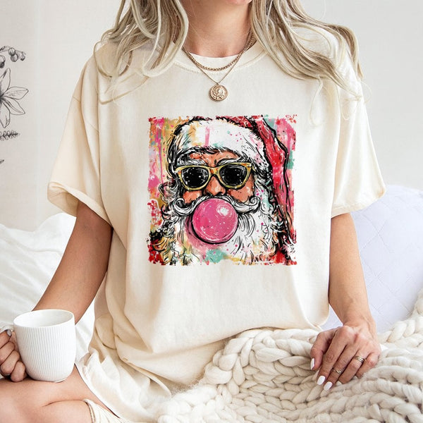 Retro Bubblegum Santa Shirt, Cool Santa Bubble Gum T-Shirt, Humorous Pink Bubble Santa Graphic Tee, Vintage Christmas T-Shirt