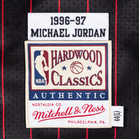 Chicago Bulls Authentic Jersey Alternate Michael Jordan 1996-97