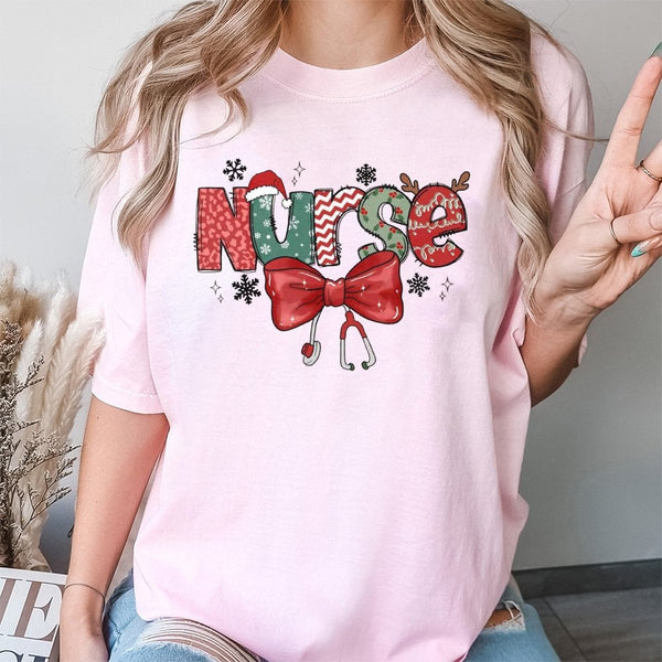 Stethoscope Red Bow Festive Graphic Tee, Christmas Nurse T-Shirt, Adorable Holiday RN Healthcare Shirt, Hospital Medical Staf