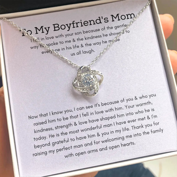 Bonus Mom Love Knot Necklace, Boyfriend Mom Necklace, Mother of Boyfriend Present Necklace, Second Mom Christmas Present, Fut