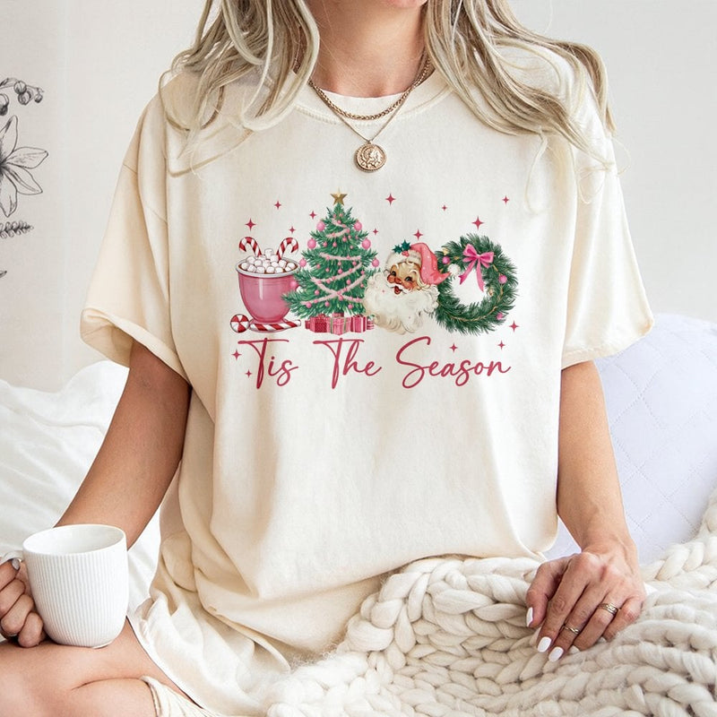 Retro Santa Coquette Bow T-Shirt, Tis the Season Christmas T-Shirt, Adorable Holiday Graphic Tee, Festive Xmas Graphic T-Shirt